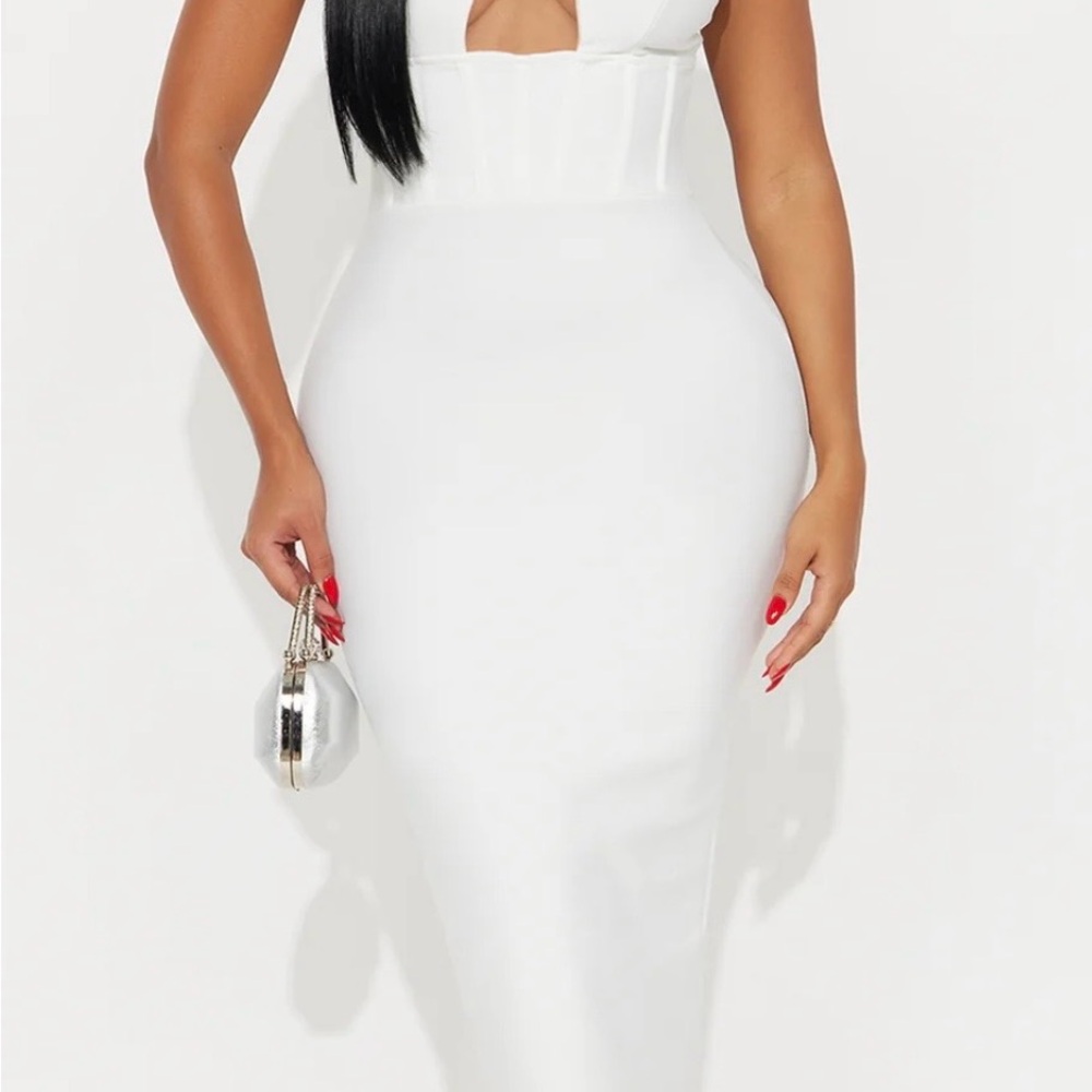 Fashion Nova Strapless White Dress